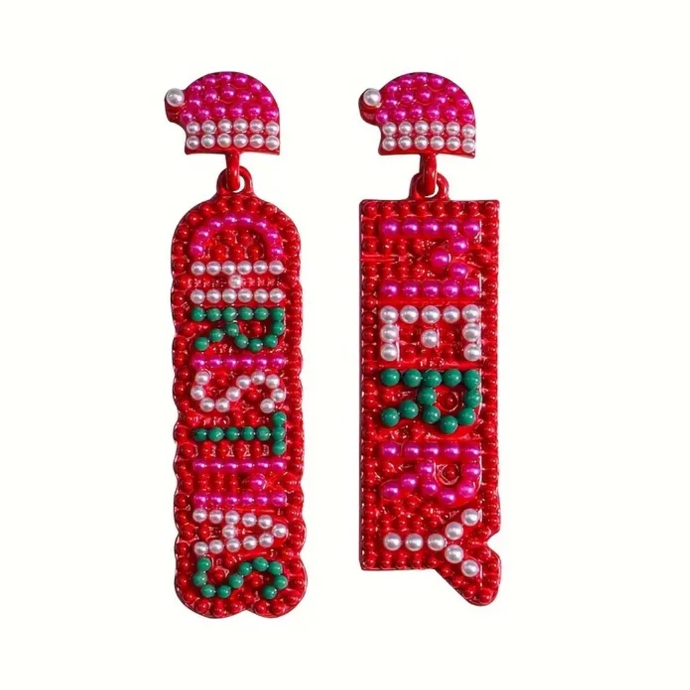 🌼 Colorful Beaded Merry Christmas Design
Dangle Earrings